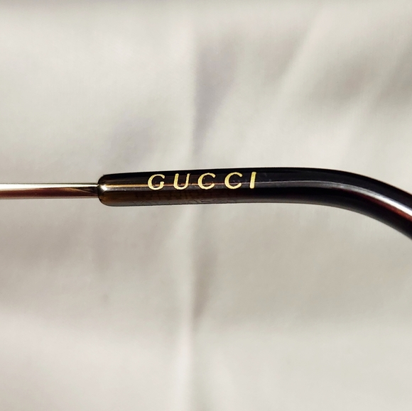 Gucci Gold GG0105S Gradient Round Sunglasses With Case, pouch and Dust cloth New - Picture 6 of 16